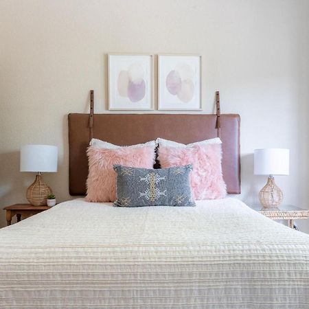 Cottage Getaway - Quiet Cottage Charm Near U Of A Fayetteville Eksteriør bilde