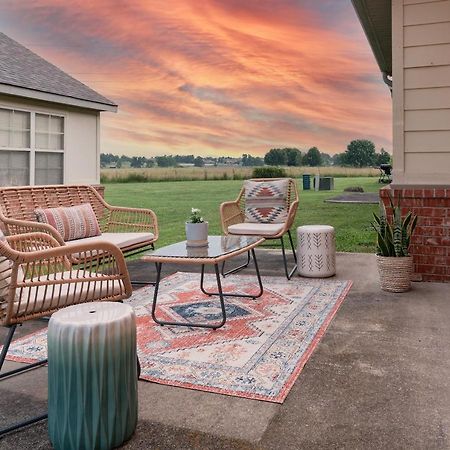 Cottage Getaway - Quiet Cottage Charm Near U Of A Fayetteville Eksteriør bilde