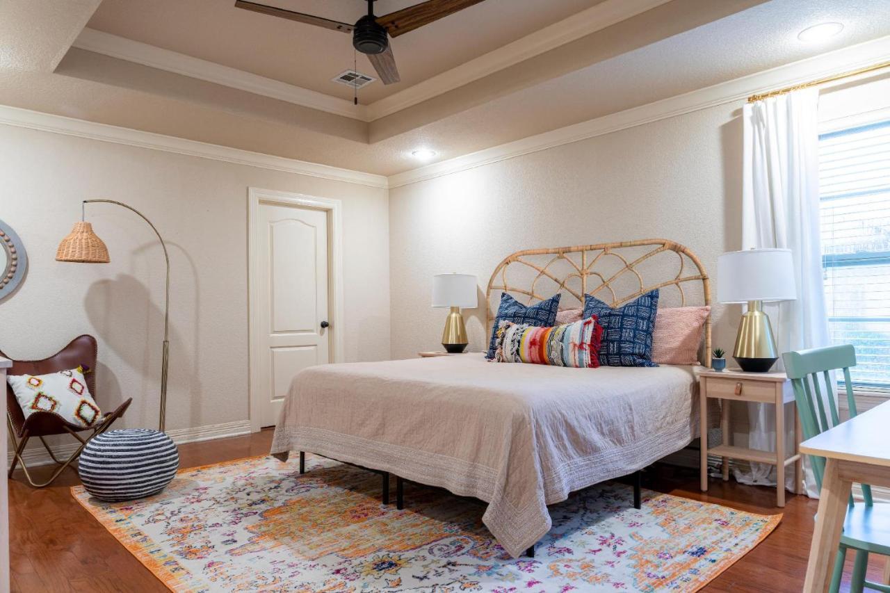 Cottage Getaway - Quiet Cottage Charm Near U Of A Fayetteville Eksteriør bilde