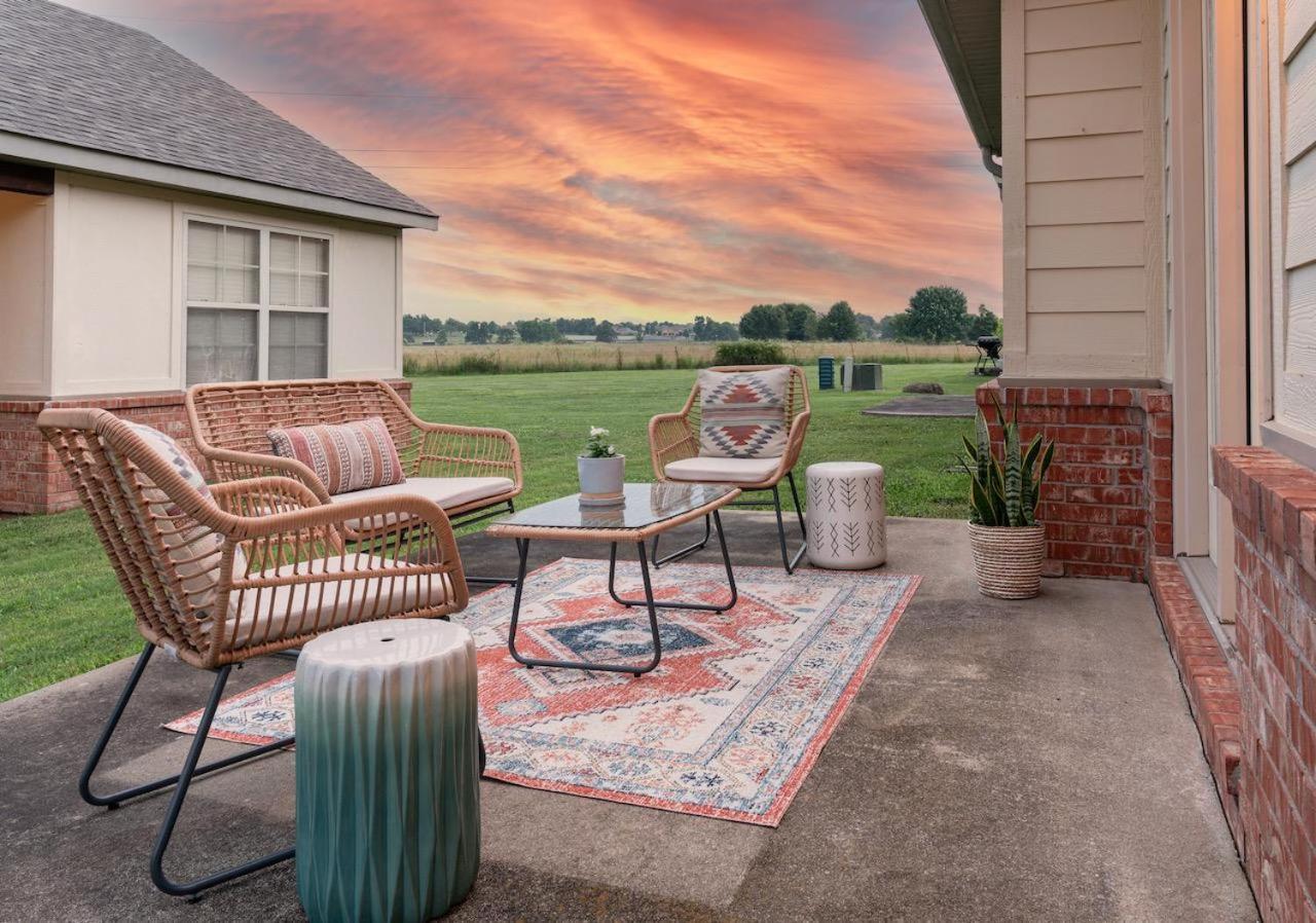 Cottage Getaway - Quiet Cottage Charm Near U Of A Fayetteville Eksteriør bilde
