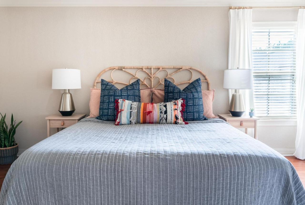 Cottage Getaway - Quiet Cottage Charm Near U Of A Fayetteville Eksteriør bilde